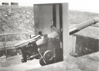 Kystbatteriet Mosede Batteri, 75 mm hurtigskydende kanon M 1914. Mosede Forts Venner.
