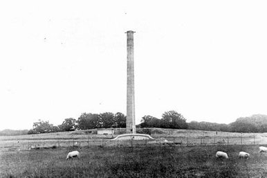 Kystfortet Taarbækfort. Fortdæk med 33 meter højt observationstårn set fra bagglaciset 1932. Det Kongelige Bibliotek.